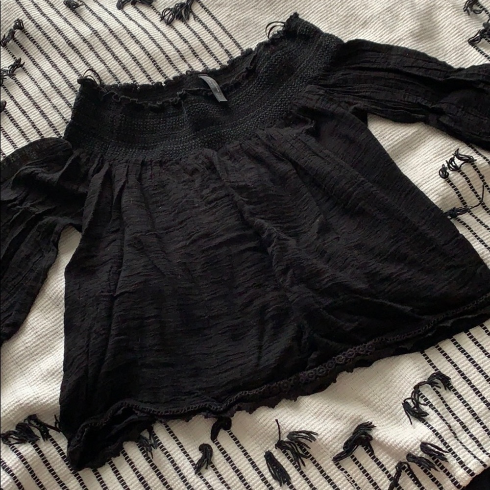 NEVER WORN Zara Off-the-Shoulder Top
